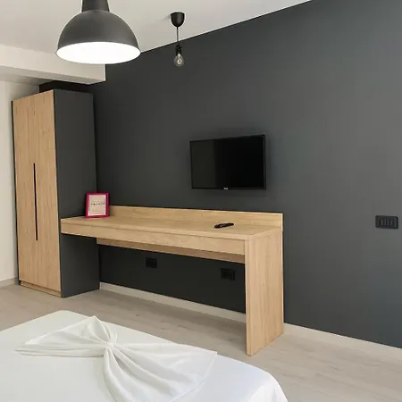 בית הארחה Maxim אפורי נורד