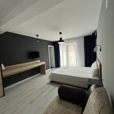 Maxim Guest house