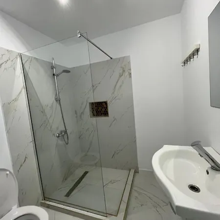 Guest house Maxim *